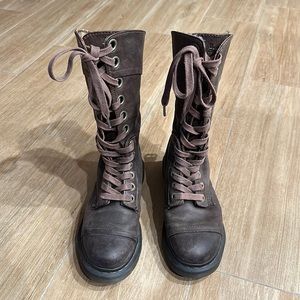 Dr Martens Women's Triumph 1914 Floral Boots Brown